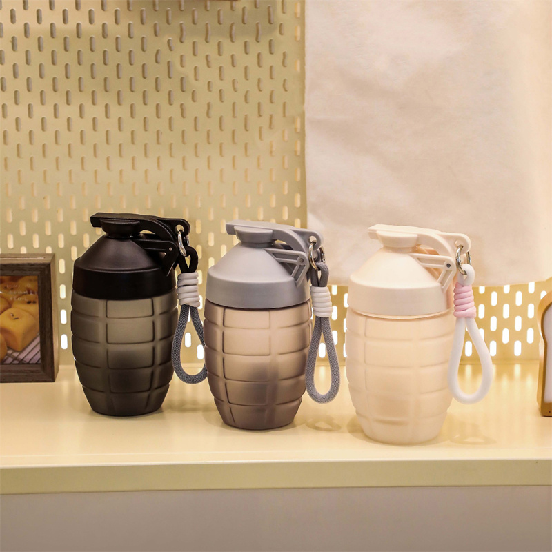 Bouteille d'Eau de dehors Fitn - Protein Shaker Bottle avis et prix